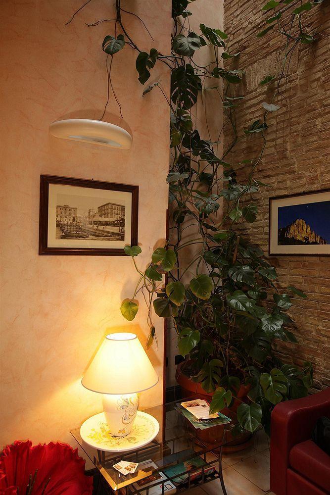 Arcobaleno Rooms Cagliari Esterno foto