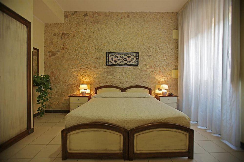 Arcobaleno Rooms Cagliari Esterno foto