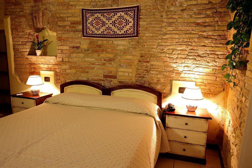 Arcobaleno Rooms Cagliari Esterno foto